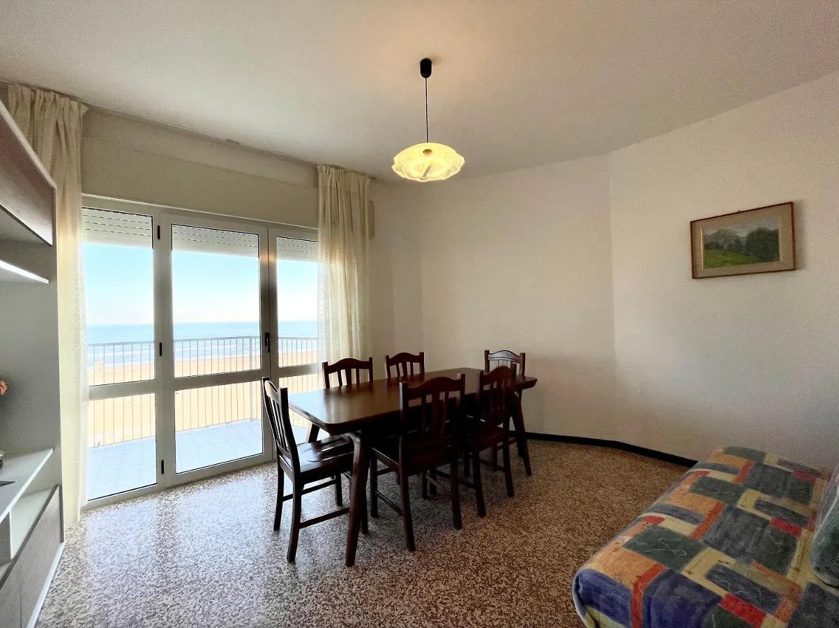 Appartamenti Fronte Mare Cc - Carraro Immobiliare Jesolo - Family Apartments Lido di Jesolo