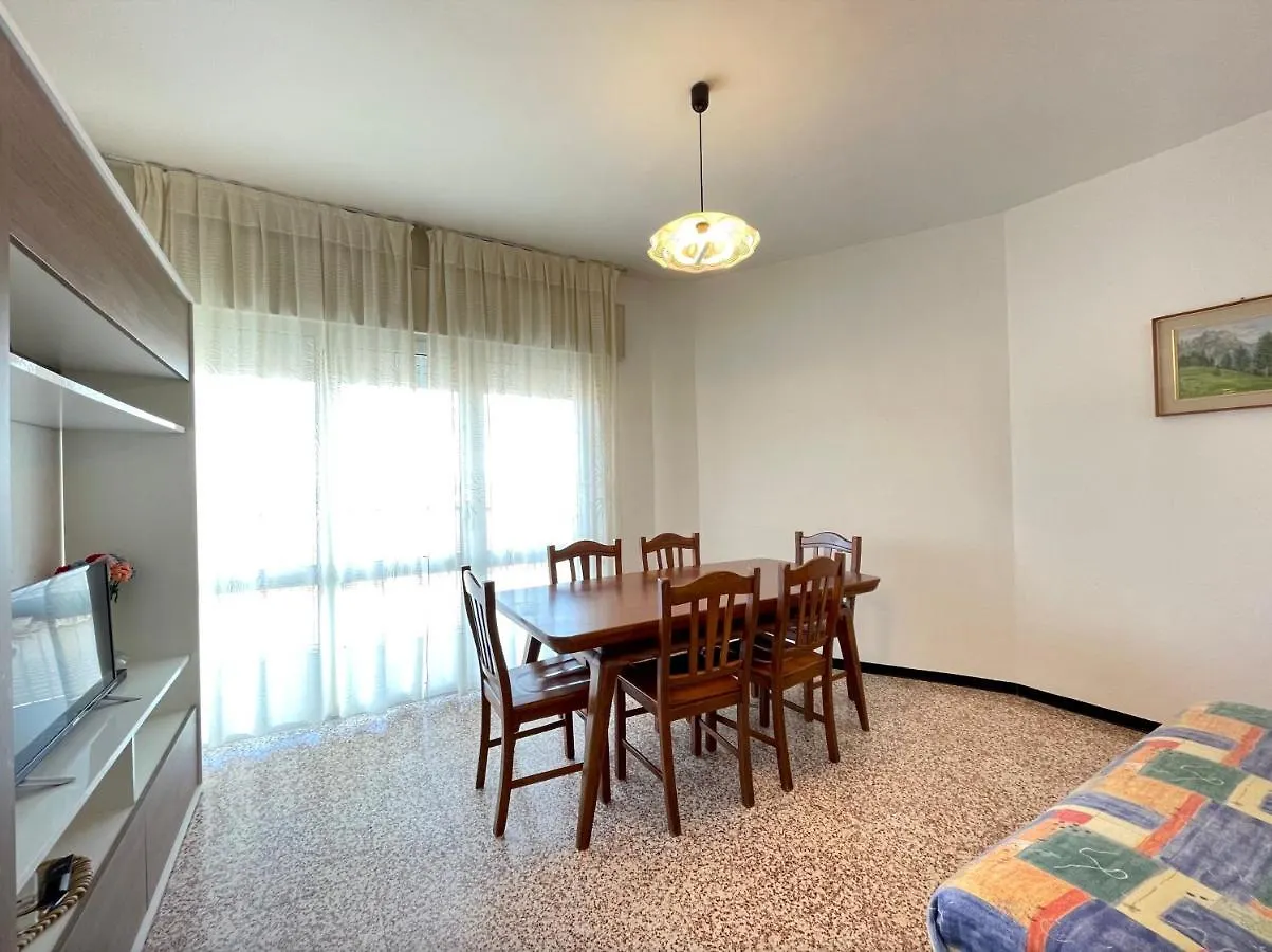 Appartamenti Fronte Mare Cc - Carraro Immobiliare Jesolo - Family Apartments 0*, Lido di Jesolo