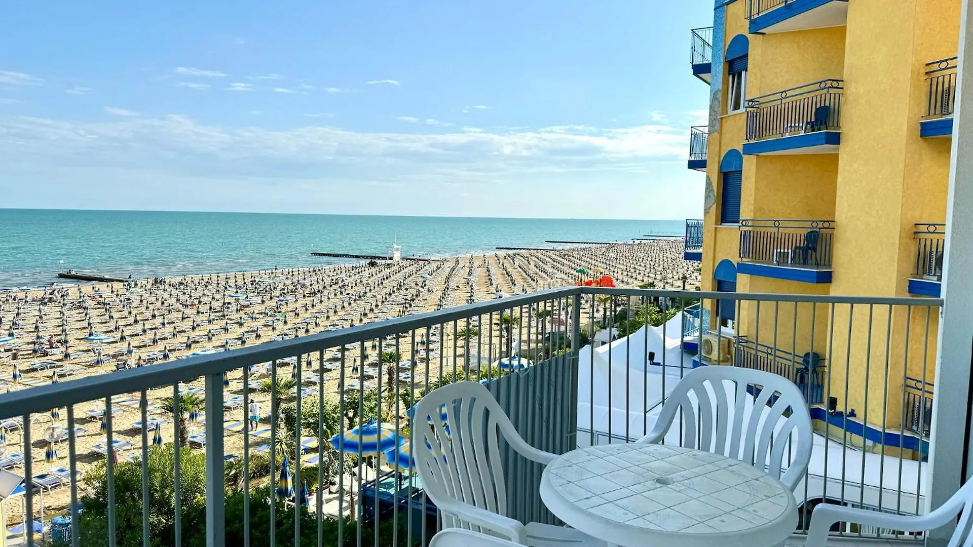 Appartamenti Fronte Mare Cc - Carraro Immobiliare Jesolo - Family Apartments Italy